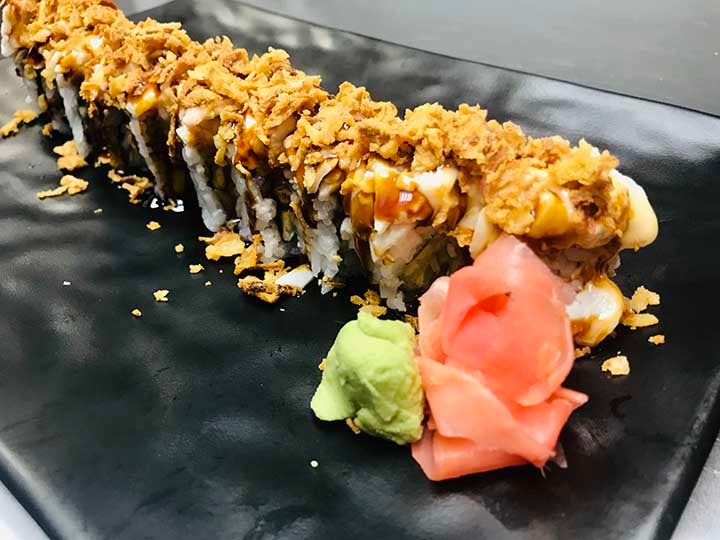 California Deluxe Roll MIX Sushi & Kitchen